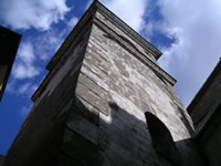 L'imponente torre di quella che crediamo sia la chiesa di S. Felice. simbolo dell'antico nucleo abitato