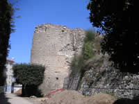 Una torre circolare del castello di Ariano Irpino