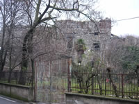 Il castello-palazzo Filangieri che si trova all'ingresso di Candida