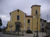 La facciata della chiesa dell'ex monastero virginiano