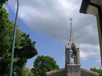 La parte superiore della torre campanaria della chiesa di Sant'Antonio