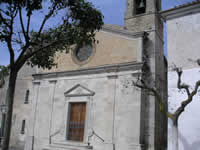 Una chiesa lungo il Corso di Savignano Irpino