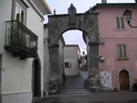 Port'Alba, anche detta Porta Jacovella