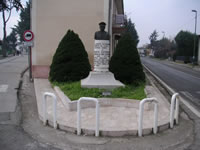 Il monumento a Mario Sateriale, generale dei Carabinieri